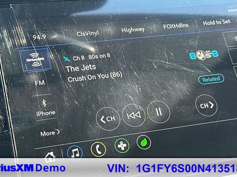 Used 2022 Chevrolet Bolt EUV LT w/ Comfort Package image 52