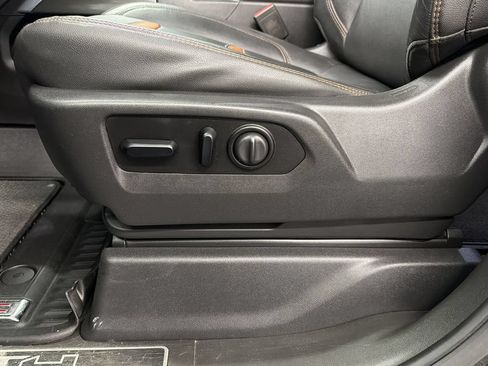 Used 2021 GMC Sierra 1500 AT4 w/ AT4 Premium Package AWD/4WD image 15
