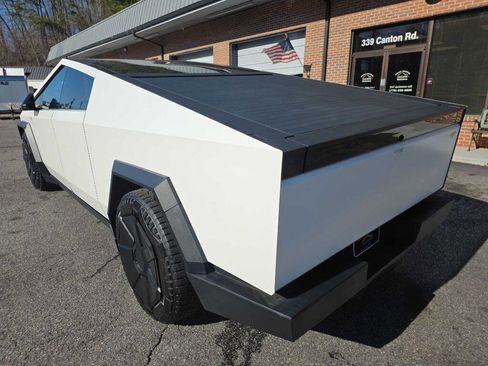 Used 2024 Tesla Cybertruck AWD Crew Cab image 3