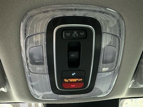 New 2026 Hyundai Elantra Limited image 31