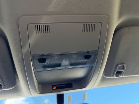 Used 2011 Chevrolet Silverado 1500 LTZ w/ LTZ White Diamond Edition image 24