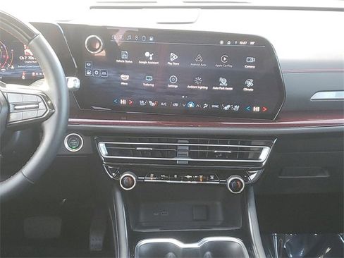 Certified 2024 Chevrolet Traverse RS w/ LPO, Floor Liner Package image 22