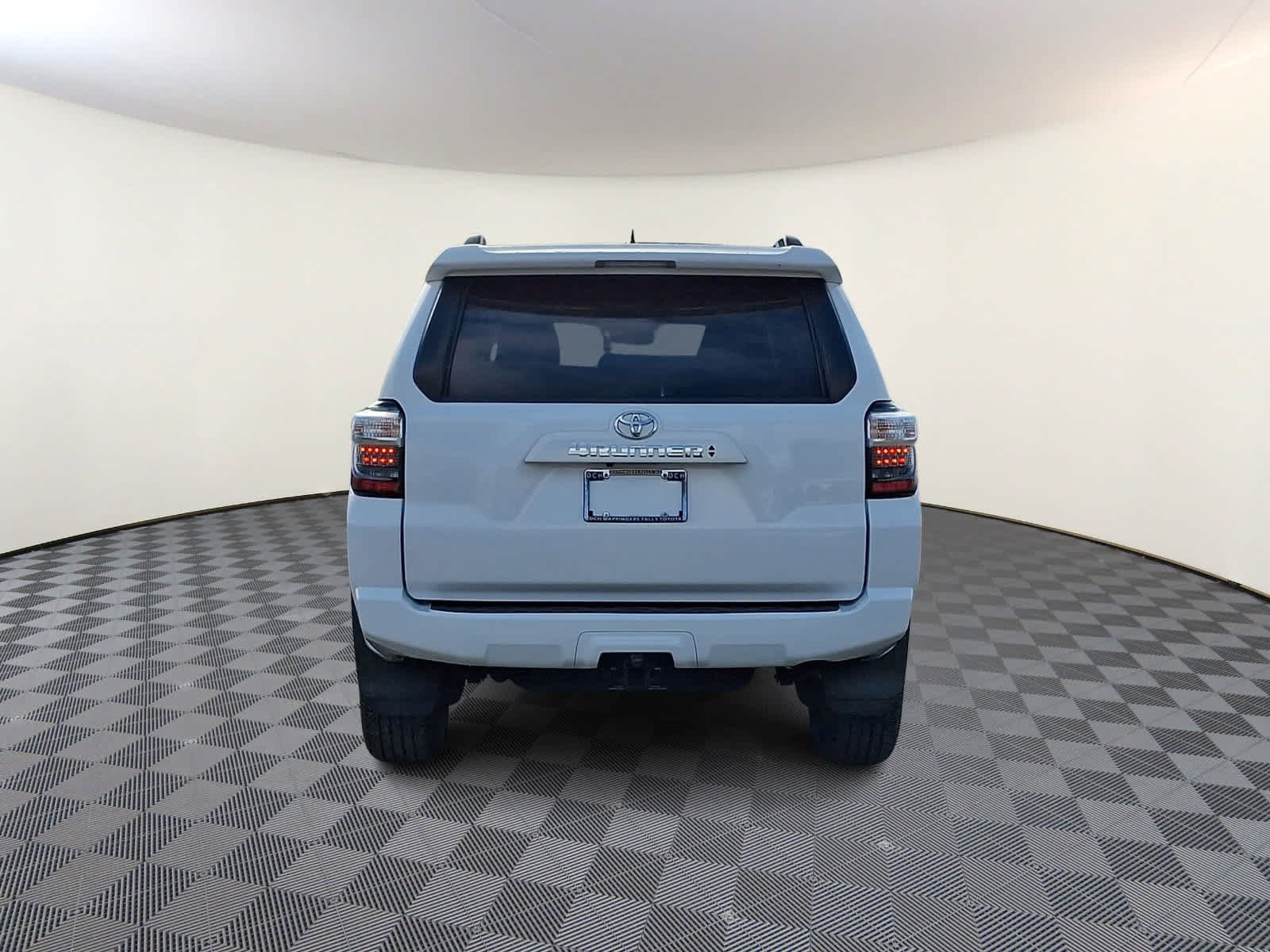 Certified 2021 Toyota 4Runner SR5 Premium w/ Moonroof Package AWD/4WD image 6