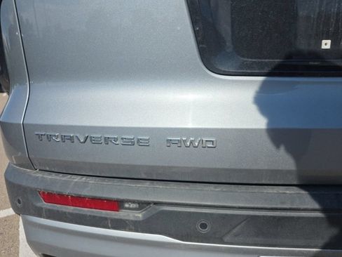 Certified 2026 Chevrolet Traverse LT AWD/4WD image 6