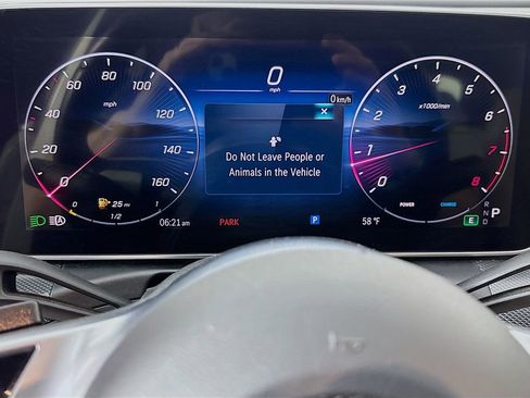 Used 2025 Mercedes-Benz C 300 Sedan image 13