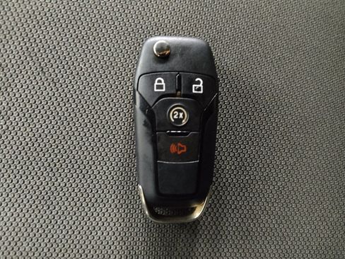 Used 2015 Ford F150 XLT w/ Equipment Group 302A Luxury image 32