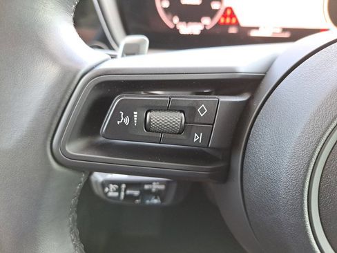 Certified 2024 Porsche Cayenne image 30