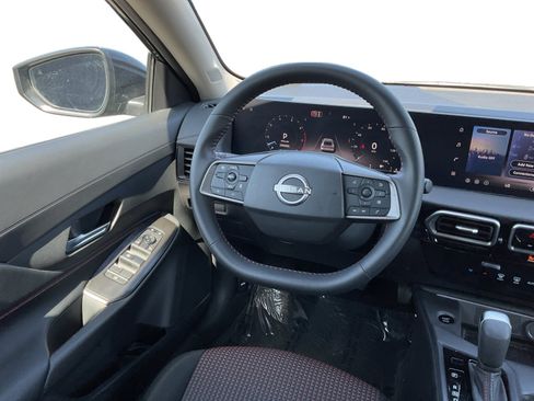 Used 2026 Nissan Sentra SR w/ Floor Mat Package FWD image 11
