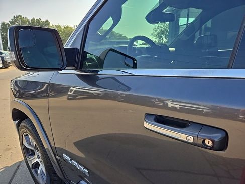 Used 2020 RAM 1500 Laramie image 38
