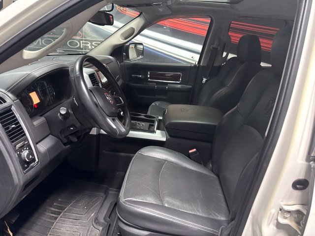 Used 2009 Dodge Ram 1500 Truck Laramie AWD/4WD image 4