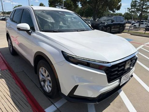 Used 2025 Honda CR-V LX image 3