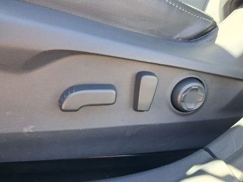 Used 2023 Subaru Outback Limited image 22