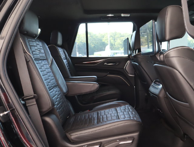 Used 2022 Cadillac Escalade Sport Platinum AWD/4WD image 46