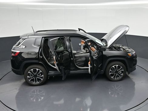 Used 2023 Jeep Compass Limited AWD/4WD image 41