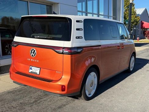 New 2025 Volkswagen ID. Buzz 1st Edition image 3