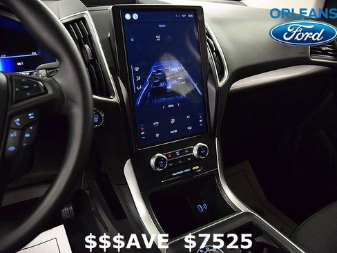 New 2024 Ford Edge SE w/ Black Appearance Package image 21