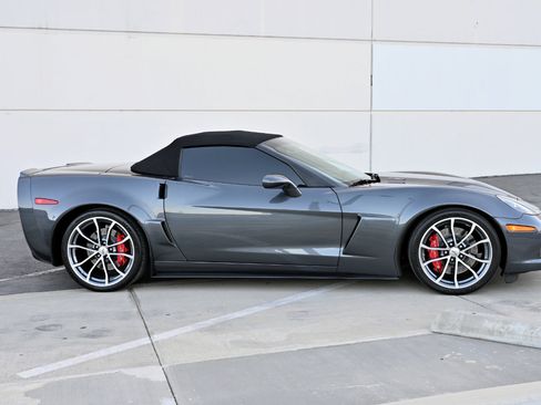 Used 2013 Chevrolet Corvette 427 w/ 1SC Preferred Equipment Group RWD image 10