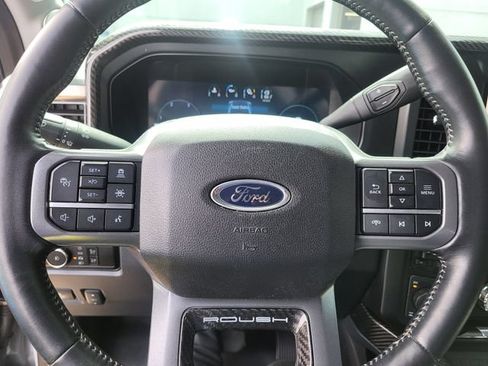 Used 2024 Ford F250 Lariat w/ Lariat Ultimate Package AWD/4WD image 25