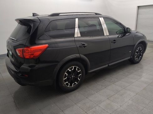 Used 2019 Nissan Pathfinder SL image 10