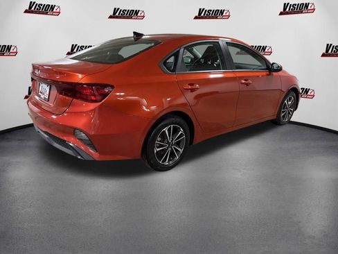Used 2024 Kia Forte LXS FWD image 3