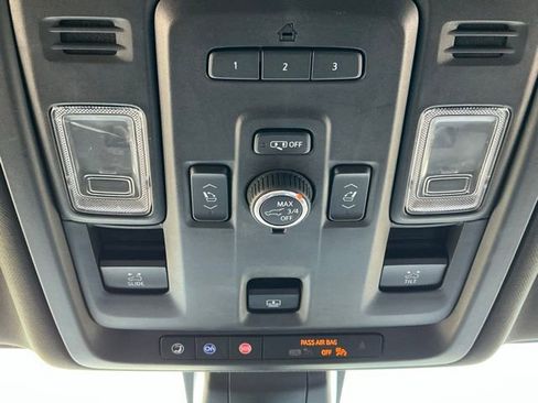 Used 2021 GMC Yukon Denali w/ Advanced Technology Package image 13