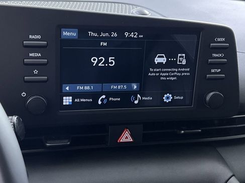 Used 2025 Hyundai Elantra Sport image 25