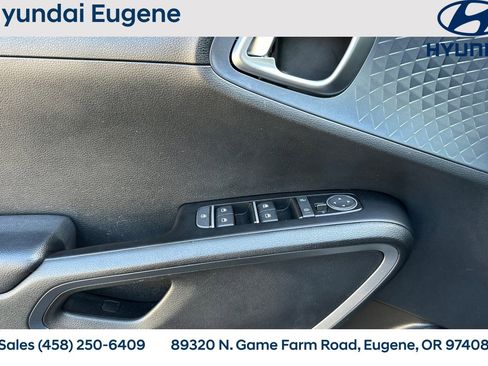 Used 2024 Kia Soul EX FWD image 12