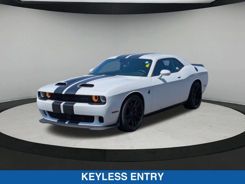 Used 2023 Dodge Challenger SRT Hellcat w/ Driver Convenience Group RWD image 8
