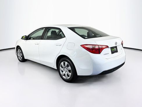 Used 2018 Toyota Corolla LE FWD image 5