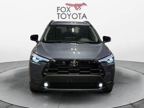 Used 2026 Toyota Corolla Cross XLE w/ Convenience Package FWD image 9