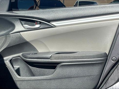 Used 2020 Honda Civic LX image 17