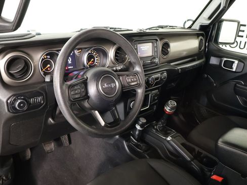 Used 2021 Jeep Wrangler Sport AWD/4WD image 2