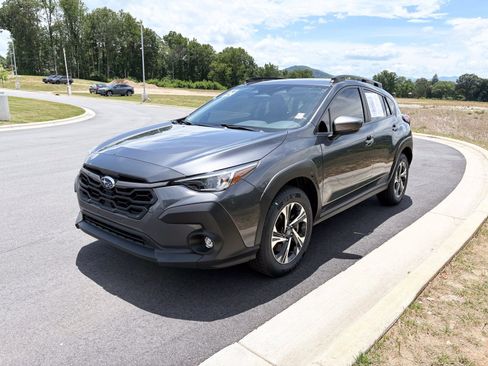 Certified 2024 Subaru Crosstrek 2.0i Premium AWD/4WD image 3