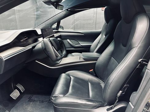 Used 2023 Tesla Model X AWD/4WD image 18
