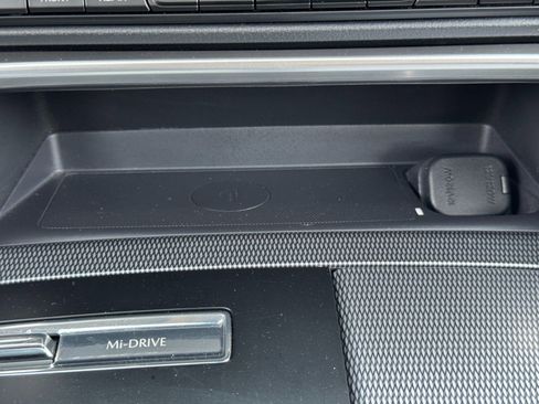 Used 2024 MAZDA CX-90 Plug-In Hybrid w/ Premium Pkg AWD/4WD image 29