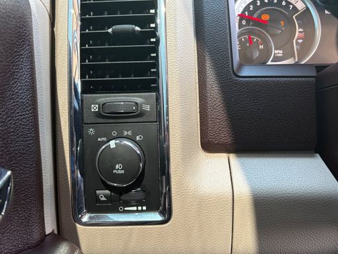 Used 2016 RAM 1500 Laramie w/ Protection Group AWD/4WD image 29