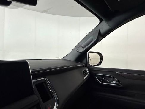 Used 2024 Chevrolet Suburban Z71 w/ Luxury Package image 21