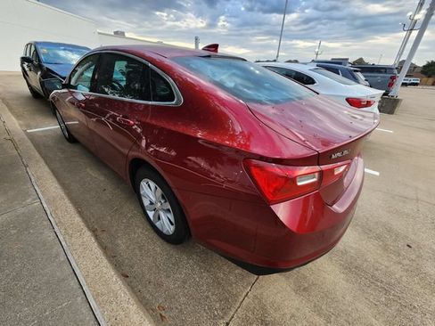 Used 2025 Chevrolet Malibu LT FWD image 7