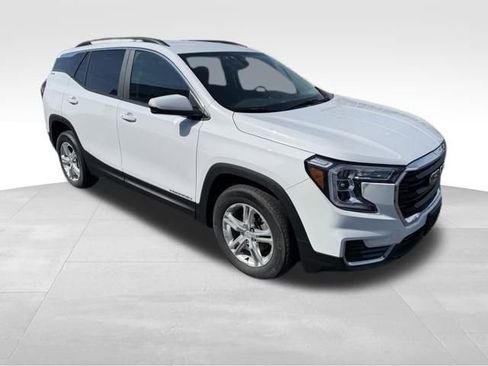 Certified 2023 GMC Terrain SLE w/ Driver Convenience Package FWD image 13