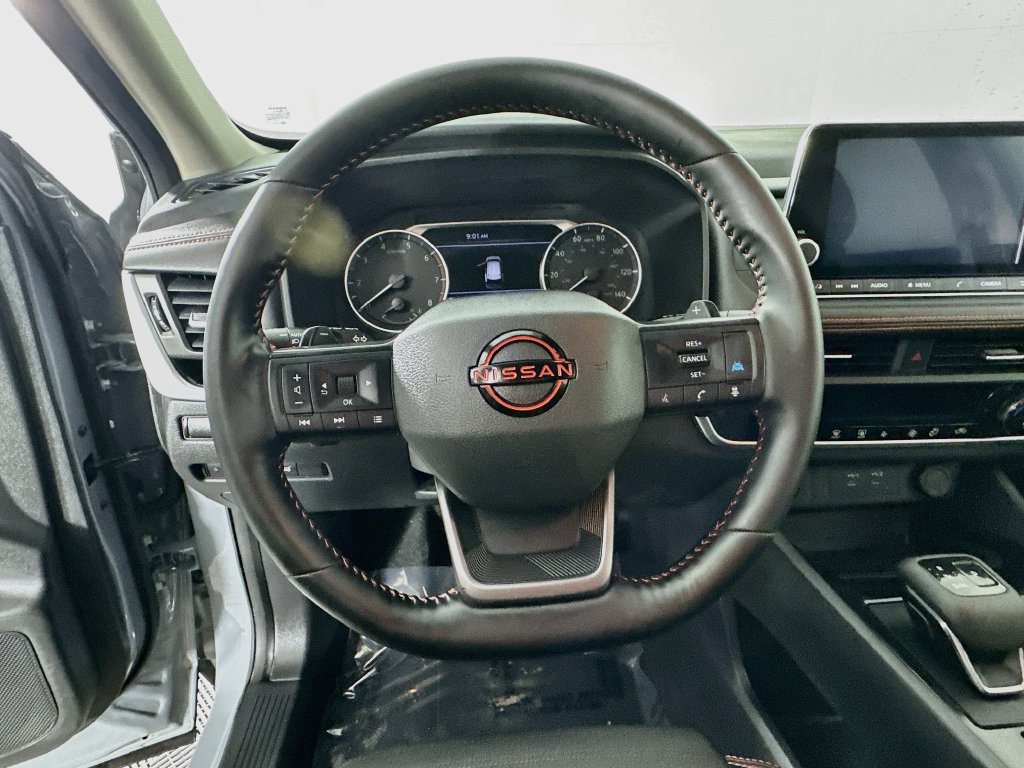 Certified 2025 Nissan Rogue SV AWD/4WD image 17