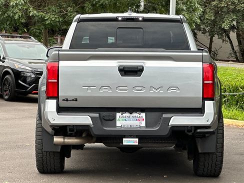 Used 2024 Toyota Tacoma TRD Off-Road w/ TRD Off Road Upgrade Package AWD/4WD image 7