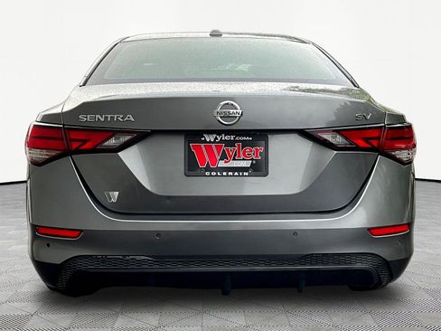 Used 2022 Nissan Sentra SV FWD image 5