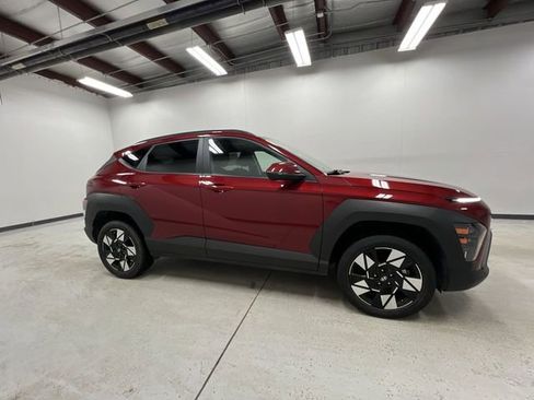 Used 2025 Hyundai Kona SEL image 9