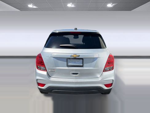 Used 2020 Chevrolet Trax LS w/ Tint and Cruise Package FWD image 10