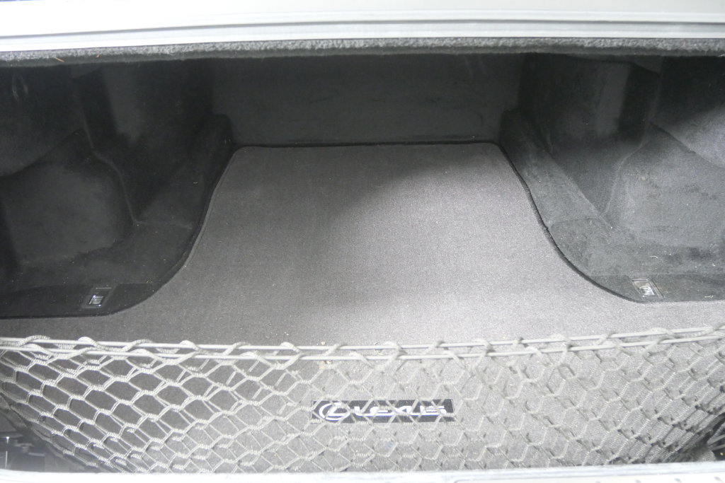 Used 2021 Lexus LS 500 w/ Interior Upgrade Package RWD image 21