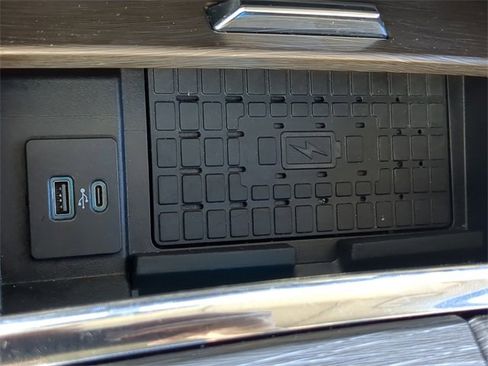 Used 2023 Ford Expedition Max Limited image 29