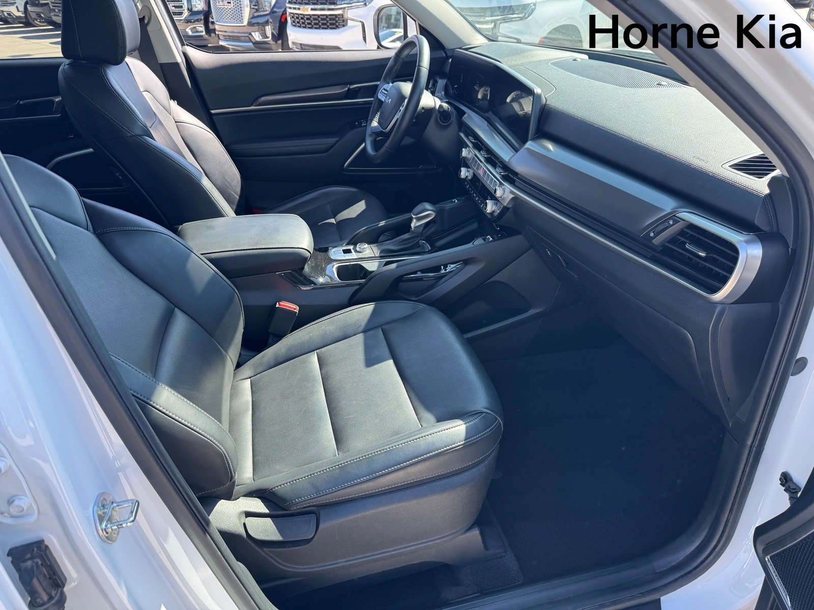Certified 2024 Kia Telluride S w/ S Sunroof Package AWD/4WD image 24