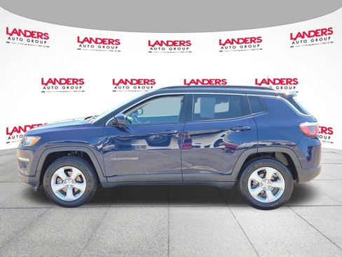 Used 2019 Jeep Compass Latitude w/ Cold Weather Group AWD/4WD image 6