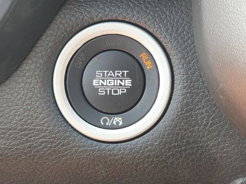 Used 2022 RAM 1500 Big Horn AWD/4WD image 13