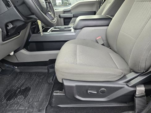 Used 2019 Ford F450 XLT w/ XLT Premium Package image 27